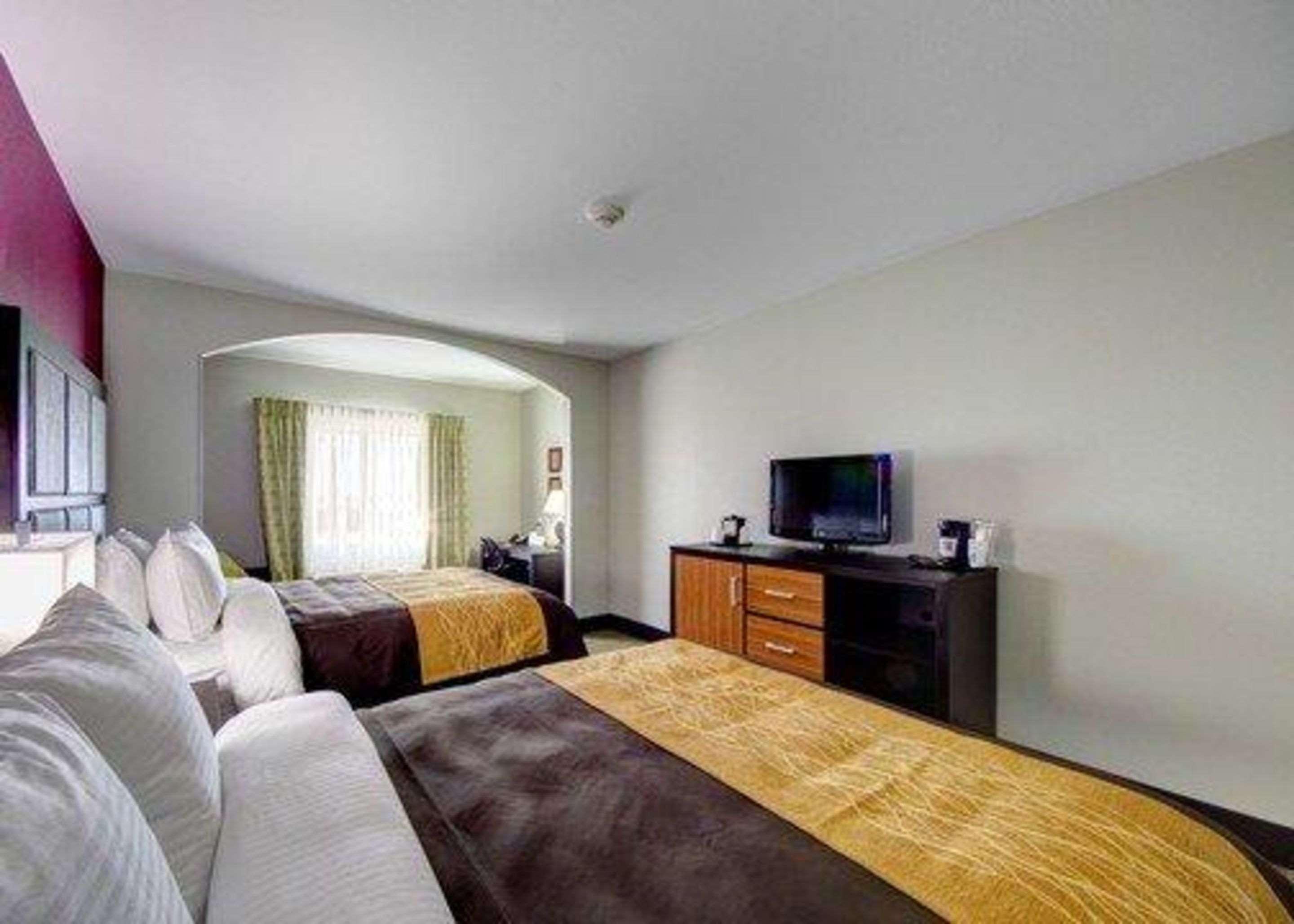 Comfort Inn & Suites Tulsa I-44 West - Rt 66 Oakhurst Eksteriør billede