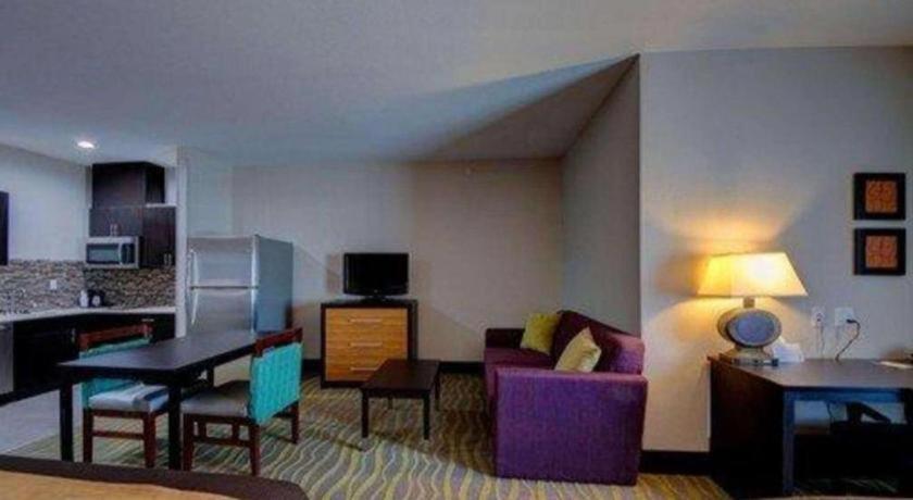 Comfort Inn & Suites Tulsa I-44 West - Rt 66 Oakhurst Eksteriør billede