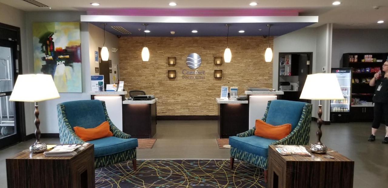 Comfort Inn & Suites Tulsa I-44 West - Rt 66 Oakhurst Eksteriør billede