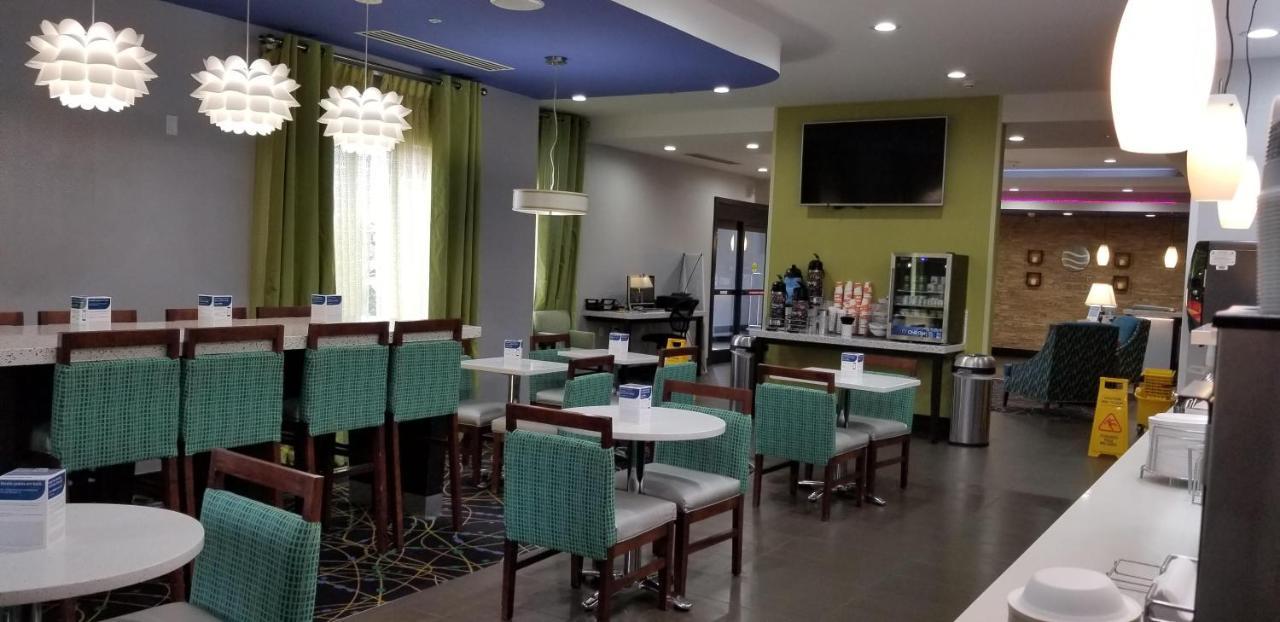 Comfort Inn & Suites Tulsa I-44 West - Rt 66 Oakhurst Eksteriør billede
